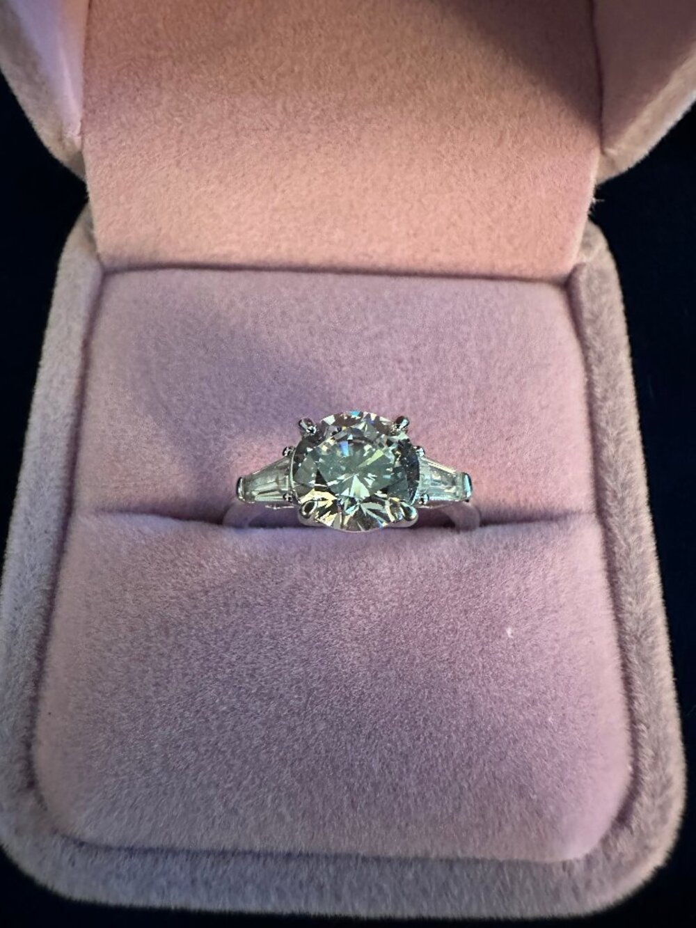 NEW 14k White Gold-Plated 2 Carat, 3 Stone Ring, size 6.0